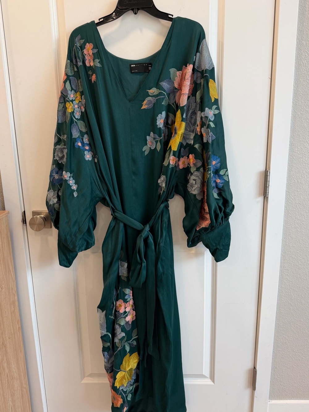 ASOS CURVE Size 20 Forest Green Floral Embroidered Satin Midi Dress - Picture 4 of 12